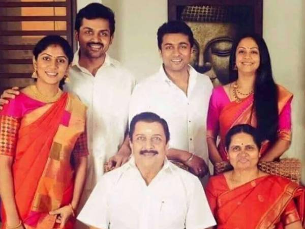 வீட்டில் பார்த்த பெண்