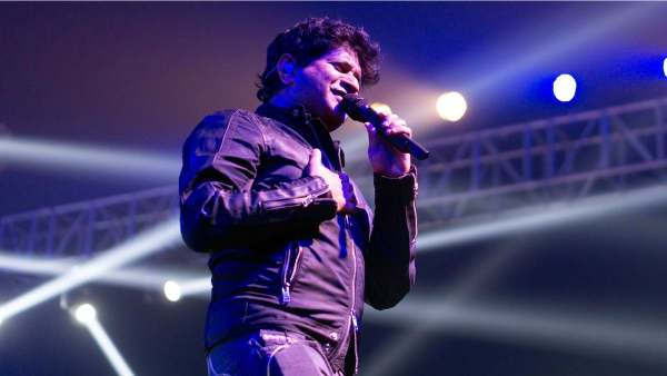 11 மொழிகளில் பாடிய திறமை மிக்க பாடகர் கேகே