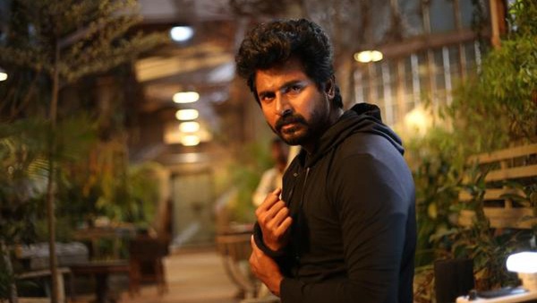 சிவகார்த்திகேயனுக்கு வில்லனாகும் பிரபல இயக்குநர்.. சூப்பர் காம்போவா இருக்கும் போல இருக்கே! 