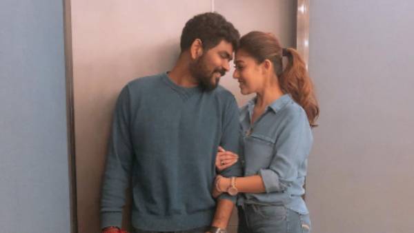 "வணக்கம் Mr. & Mrs. நயன்தாரா விக்னேஷ் சிவன்"!! திருமணமான பின் முதல் முறையாக கணவன் மனைவியாக தோன்றியுள்ள விக்னேஷ் நயன் ஜோடி 11