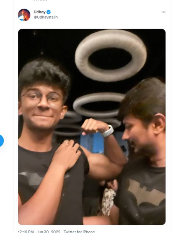 மகனை பார்த்து மிரண்ட உதயநிதி