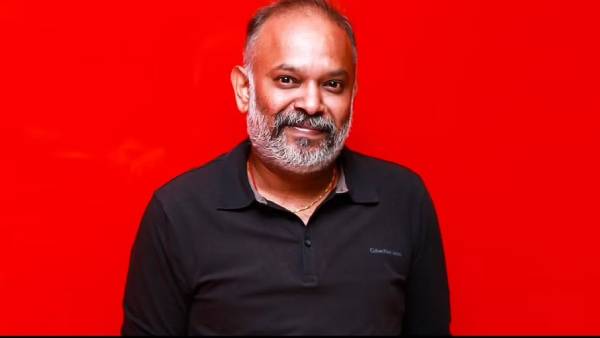 டைட்டில் லுக்கை வெளியிட்ட வெங்கட் பிரபு