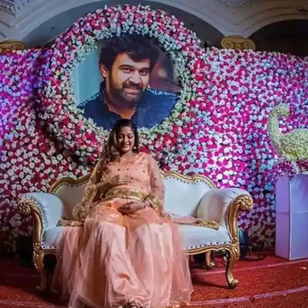 புகைப்படத்திற்கு முன் வளைகாப்பு