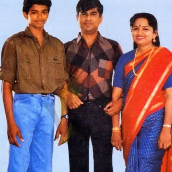 மகனை ஹீரோவாக்கிய எஸ்.ஏ.சி