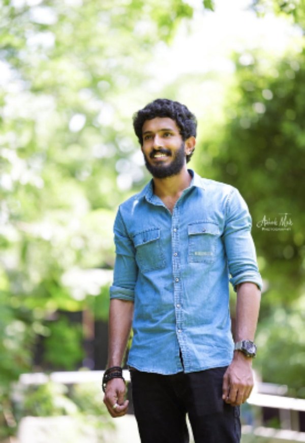 பிரபல யூடியூபர்