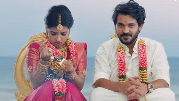 கதையின் நாயகி மகிழ்ச்சி