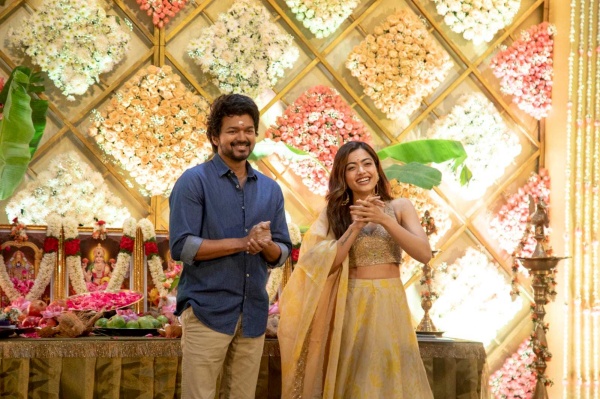 திரையுலகினர் போராட்டம்