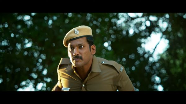 கனெக்ட் பாக்ஸ் ஆபிஸ்