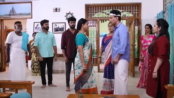 குடும்பத்தினரிடம் மாட்டிய கோபி