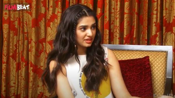 டபுள் ஷிப்ட் பண்ணத் தயார்.. கிருத்தி ஷெட்டி எதுக்காக இப்படி சொல்லியிருக்காங்க தெரியுமா? 