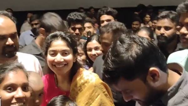 சென்னை, ஐதராபாத்தில் திடீர் தியேட்டர் விசிட்.. ரசிகர்கள் ஆரவாரம்.. கண்கலங்கிய கார்கி நாயகி! 