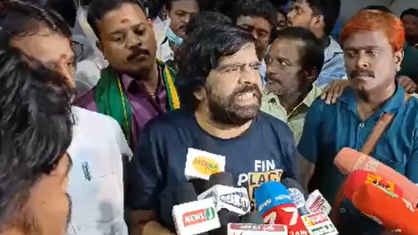 சிம்பு திருமணம் எப்போது.. சென்னை திரும்பிய டி ராஜேந்தர் என்ன சொல்லியிருக்காரு பாருங்க! 