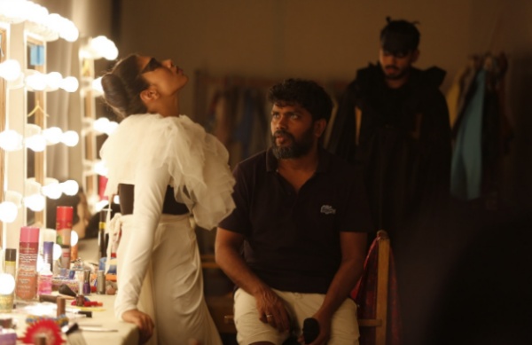 ட்ரெய்லரில் கதை சொன்ன ரஞ்சித்
