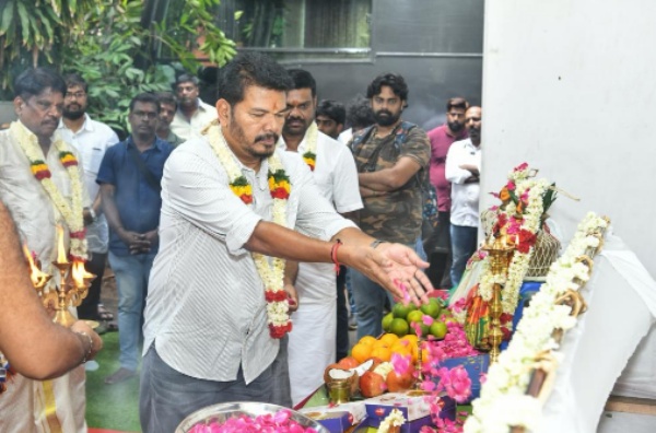 என்ன ஆனது ரம்சரணின் RC 15
