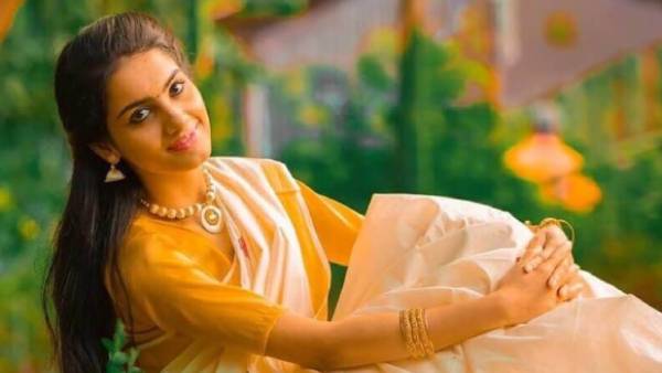 நரிக்கூட்டம் ஜனனி