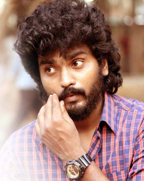 பிரபலமான தொடர்கள்