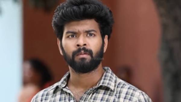 அம்மாவை பார்த்து ஆச்சர்யப்படும் எழில்