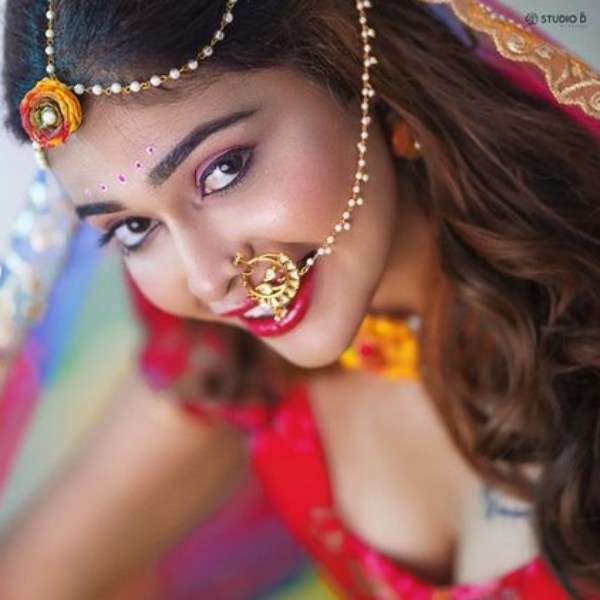 சமூக வலைதளங்களில் ஆக்டிவ்