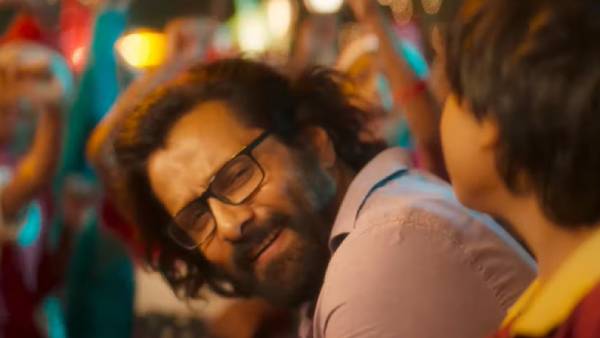 விக்ரம் கேரக்டரா வாழ்ந்திருக்கார்