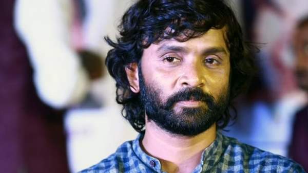 Lyricist Snehan files police complaint against tv actress Jayalakshmi Lyricist Snehan files police complaint against tv actress Jayalakshmi