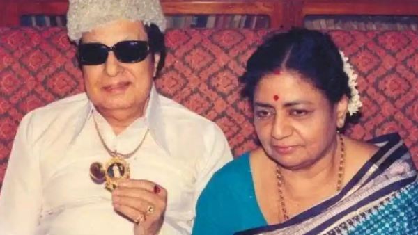 ஜானகி அம்மா தந்த கார்