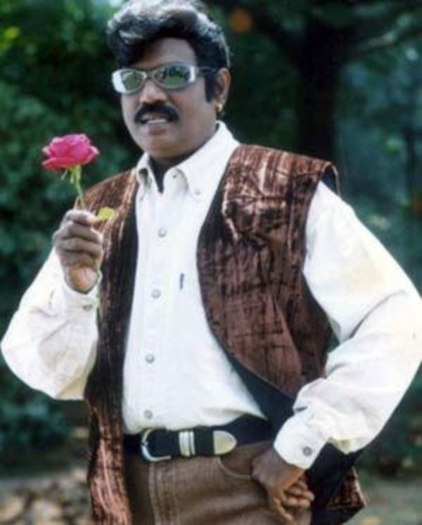 பொள்ளாச்சியில் பொளக்கப்பட்ட இயக்குநர்
