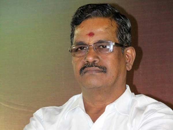 தாணு பாராட்டு