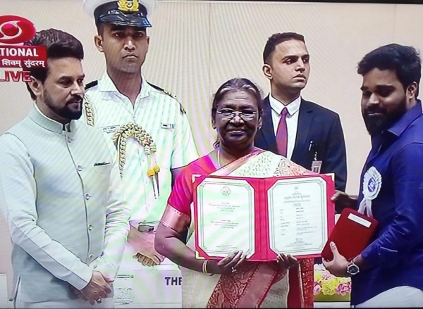 மண்டேலா இயக்குநருக்கு 2 விருதுகள்