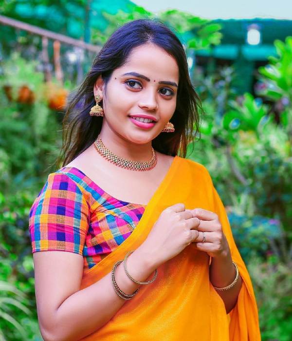 மின் விசிறியில் தூக்கிட்டு தற்கொலை செய்துக்கொண்ட நடிகை