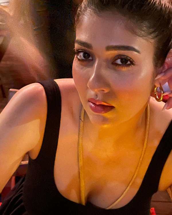 விக்னேஷ் சிவன் குடும்பம்