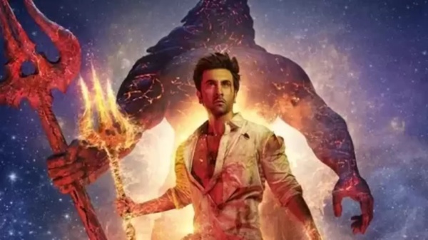 பிரம்மாண்டமாக வெளியாகும் பிரம்மாஸ்திரம்