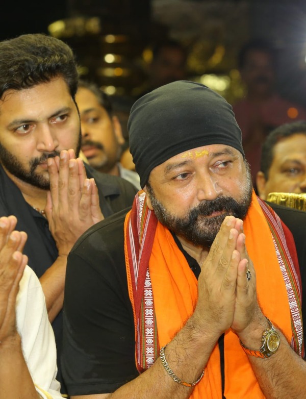 பொன்னி நதி பாடல் வெளியீட்டு நிகழ்ச்சியில்