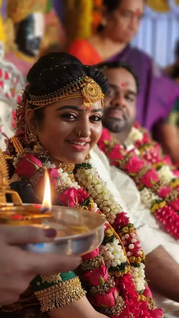 தங்கத்தில் கட்டிலா?