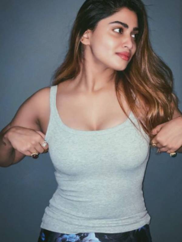 முதல் படமே 100 நாள்
