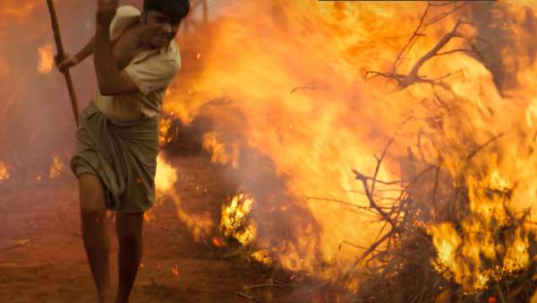 மாறுபட்ட கதைக்களம்