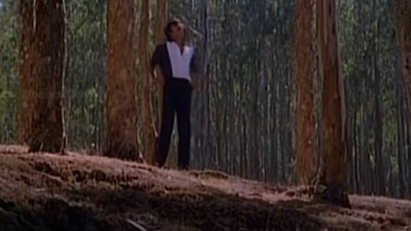 காதலின் தீபம் ஒன்று