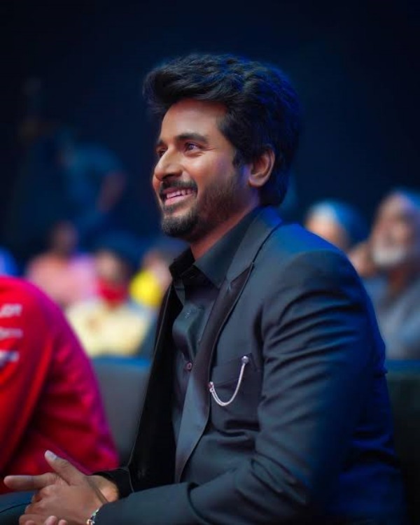 வரவேற்பை பெற்ற முதல் பாடல்