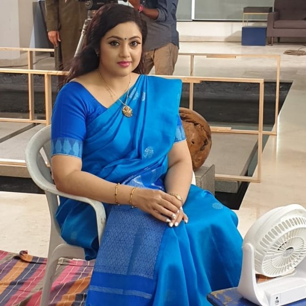 மீனா எடுத்த அதிரடி முடிவு
