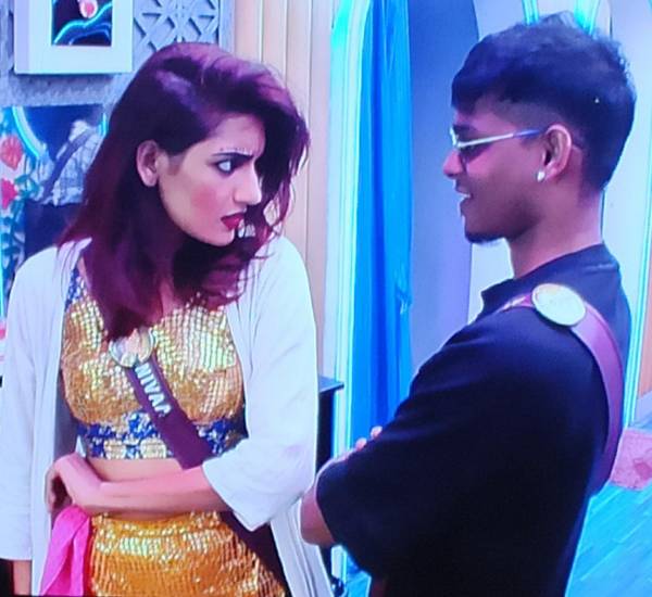ஒவ்வொருவருக்கும் ஒரு நோக்கம் கோலாருக்கு ஒரே நோக்கம்