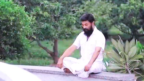 உணர்ச்சி வயப்பட்ட நிலையில் மோகன்