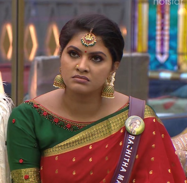 ரச்சிதாவிடம் வழிந்தார்