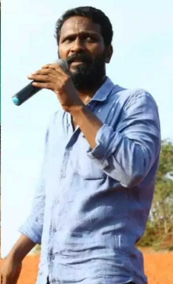 சோழமன்னர்களை இந்து மன்னர்களாக சித்தரிக்கிறார்கள்- வெற்றிமாறன்