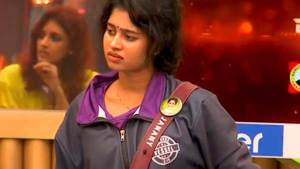 ஜனனிக்கு இரண்டு ஃபிளாக்