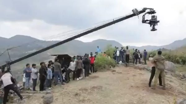 காட்டுப்பகுதிகளில் சூட்டிங்