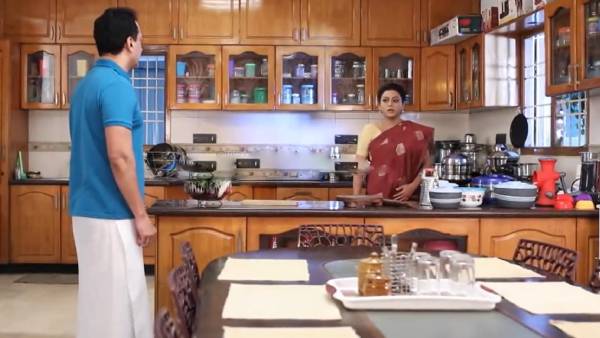 கடுப்பேற்றும் கோபி