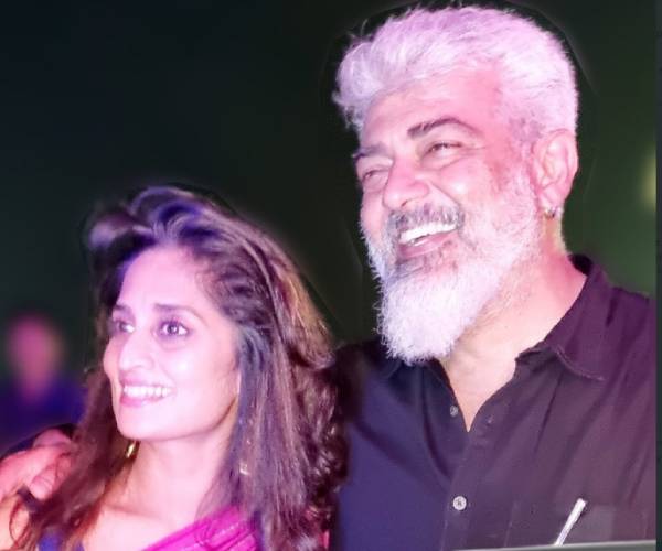விமானநிலையத்தில் அஜித்