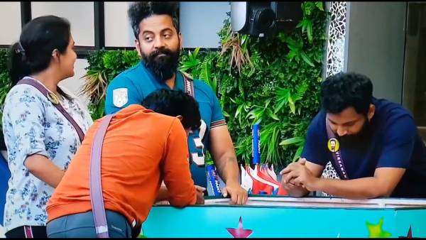 ரச்சிதா ராபர்ட் மாஸ்டர்