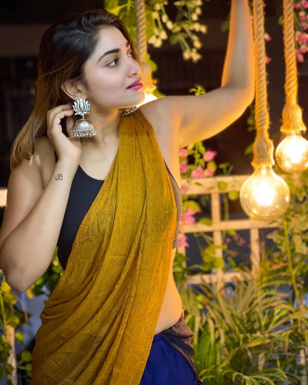 இணையத்தில் ஆக்டிவ்