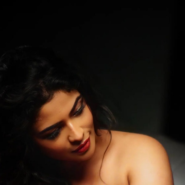 கதிரவன் மேலத்தான் க்ரஷ்