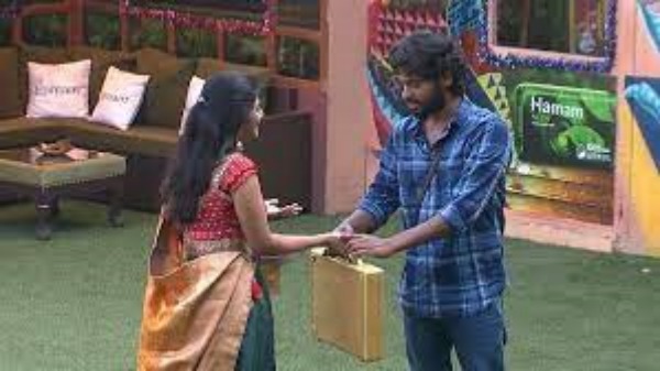 4 வது சீசனில் பொட்டியை தூக்க போட்டி போட்ட ரியோ..கேப்ரியல்லா